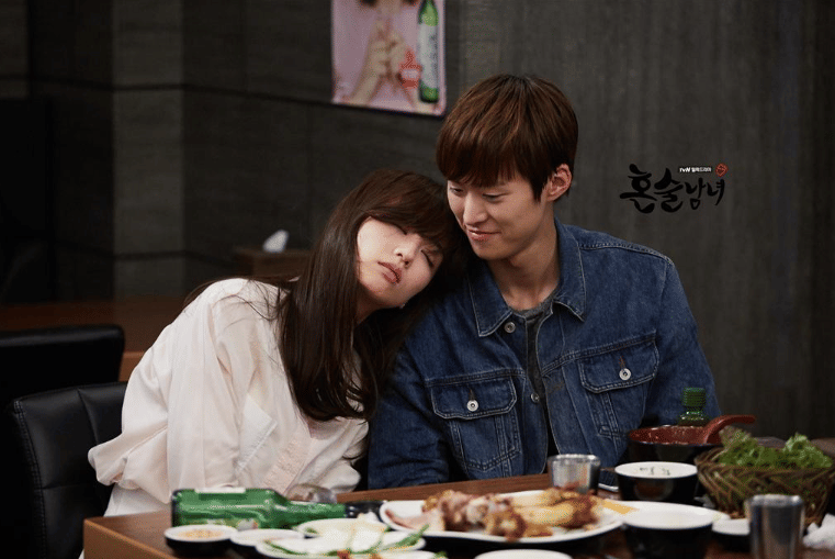 Park Ha Sun dan Gong Myung di drama Drinking Solo