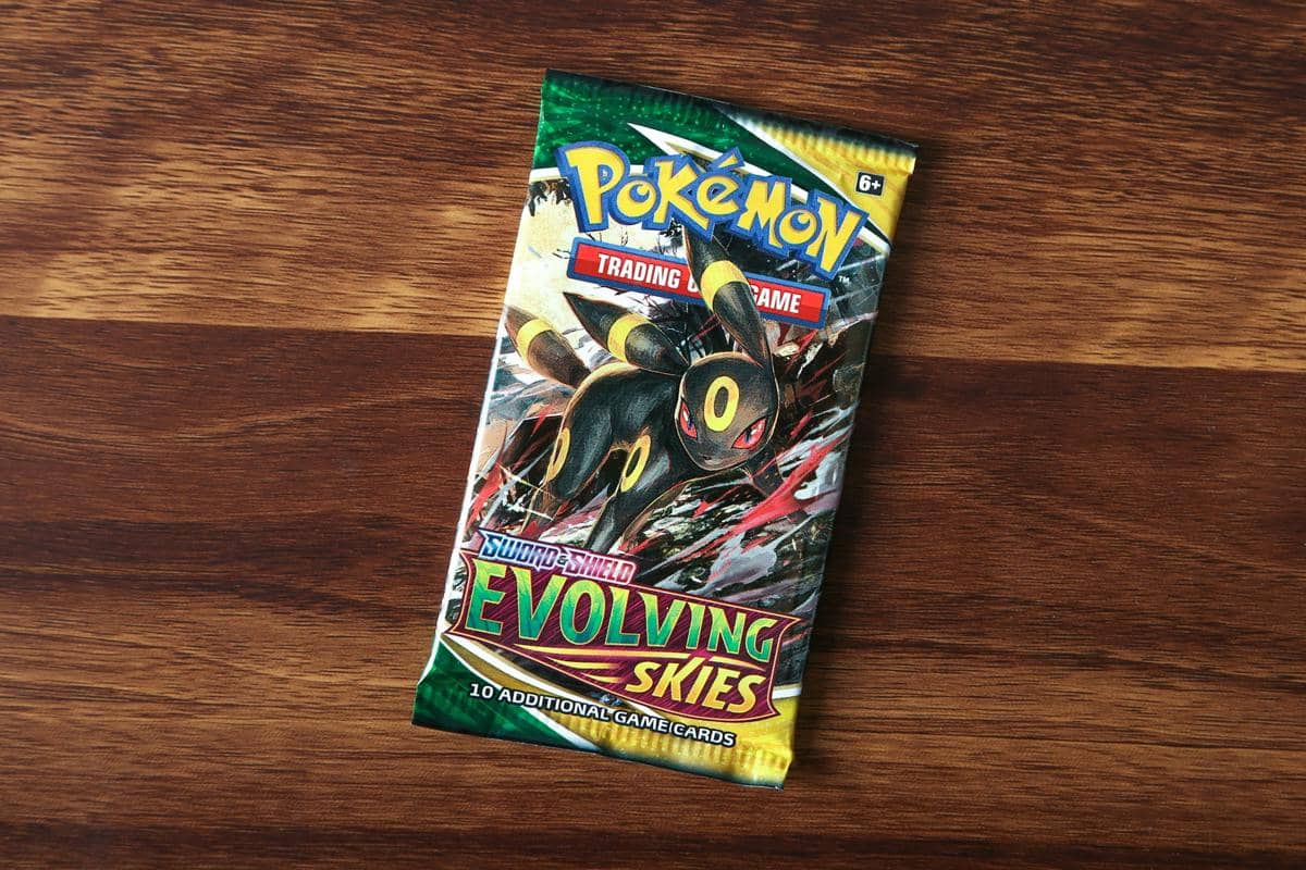 ilustrasi pack Pokemon