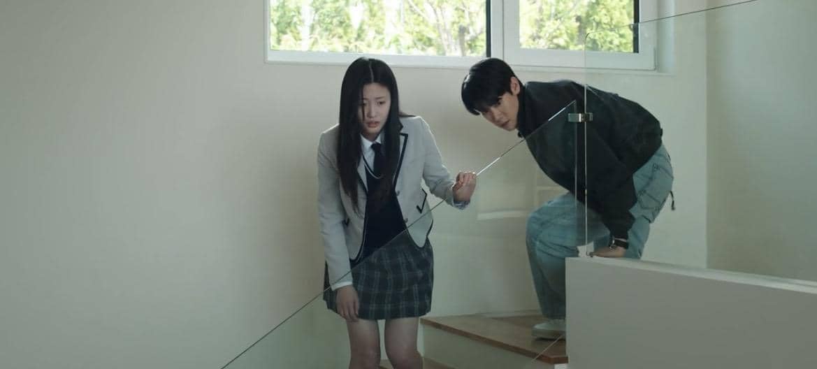 Oh Ye Ju dan Yoo Yeon Seok di Phantom Lawyer