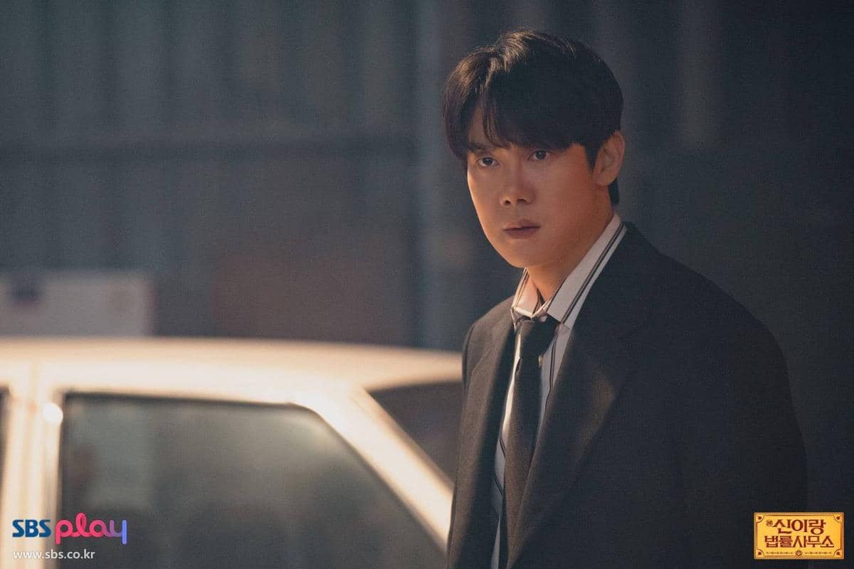 Cuplikan drama Korea Phantom Lawyer