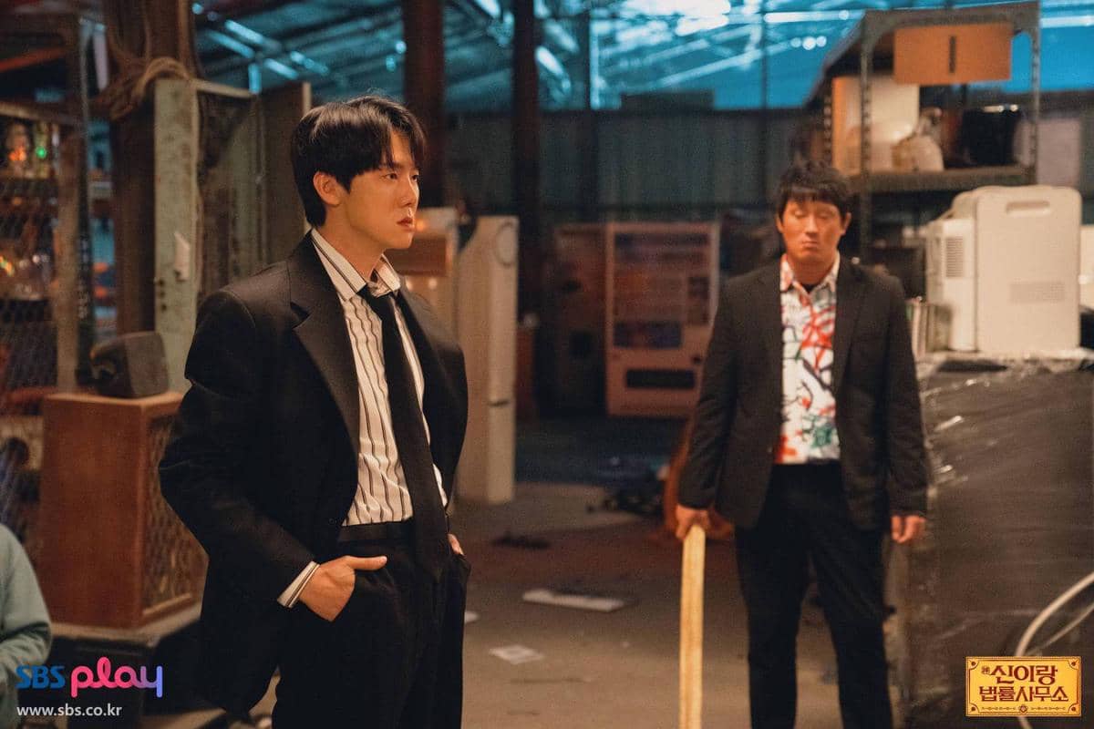 Cuplikan drama Korea Phantom Lawyer