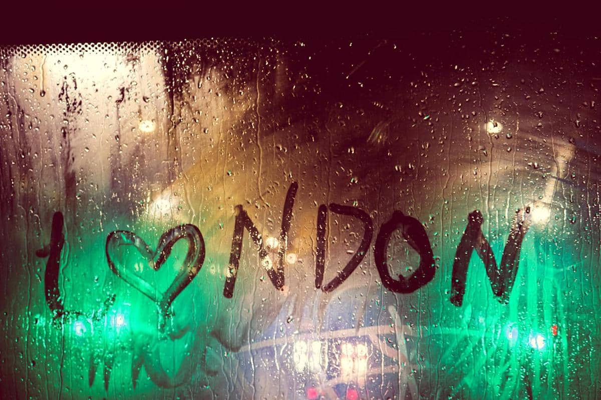 [PUISI] Titik yang Enggan Dijemput Garis