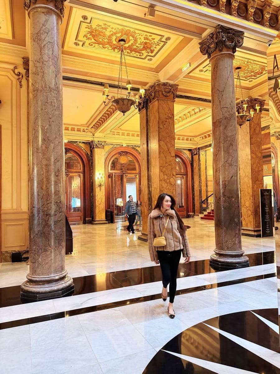 Angel Karamoy jalan-jalan di Monte Carlo, Monako