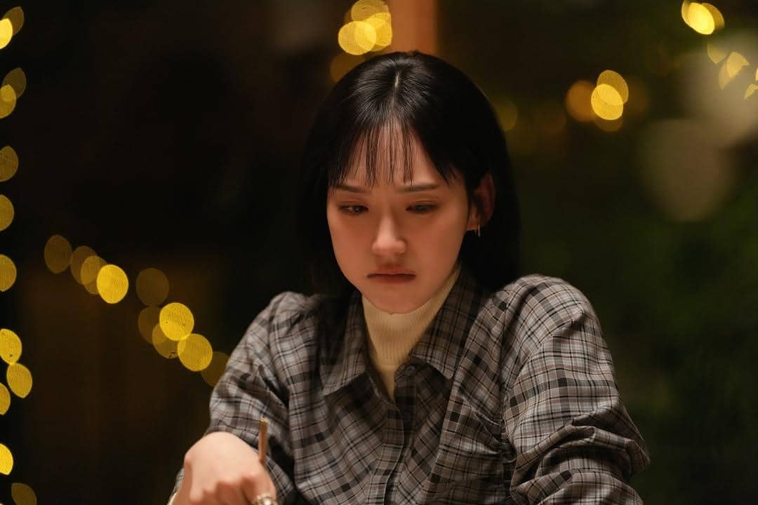 7 Patah Hati yang Dialami Song Ha Young di In Your Radiant Season