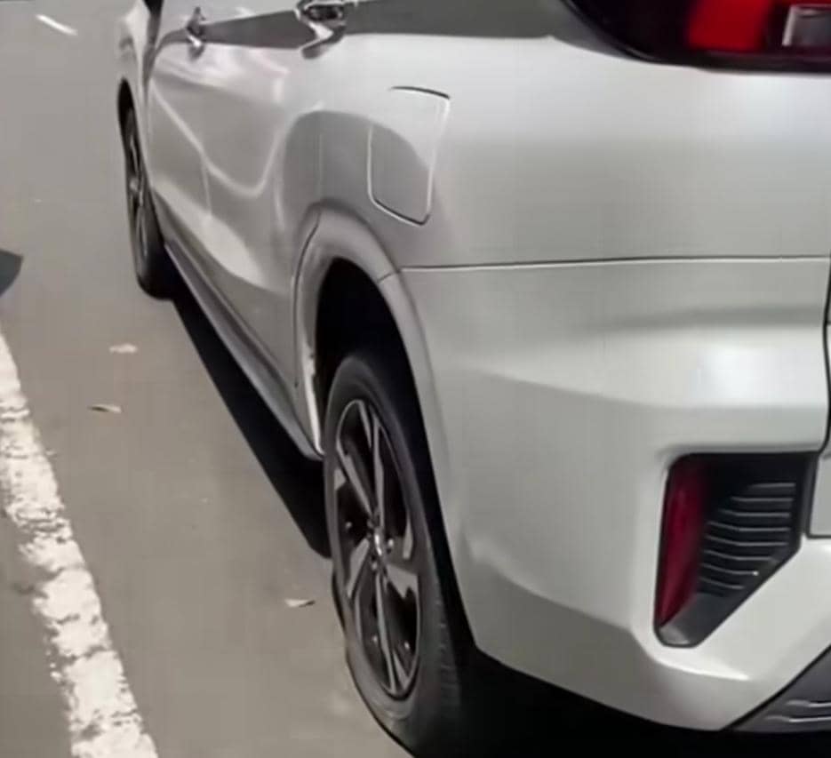 Viral Puluhan Ban Mobil Dikempisi di Monas, Pengunjung Protes Dishub