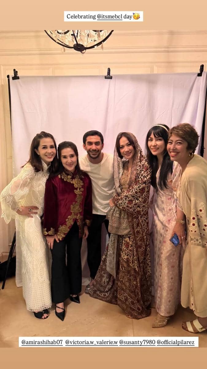 Reza Rahadian di acara ulang tahun dan halal bihalal BCL