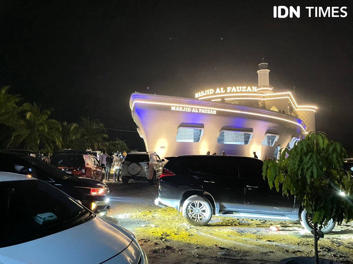 Masjid Al Fauzan di Kabupaten Padang Pariaman (Foto: IDN Times/Halbert Caniago)