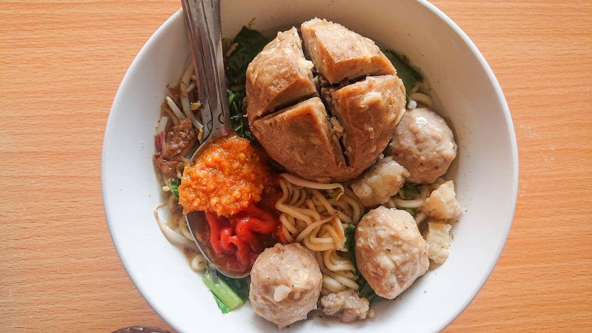 ilustrasi semangkuk bakso