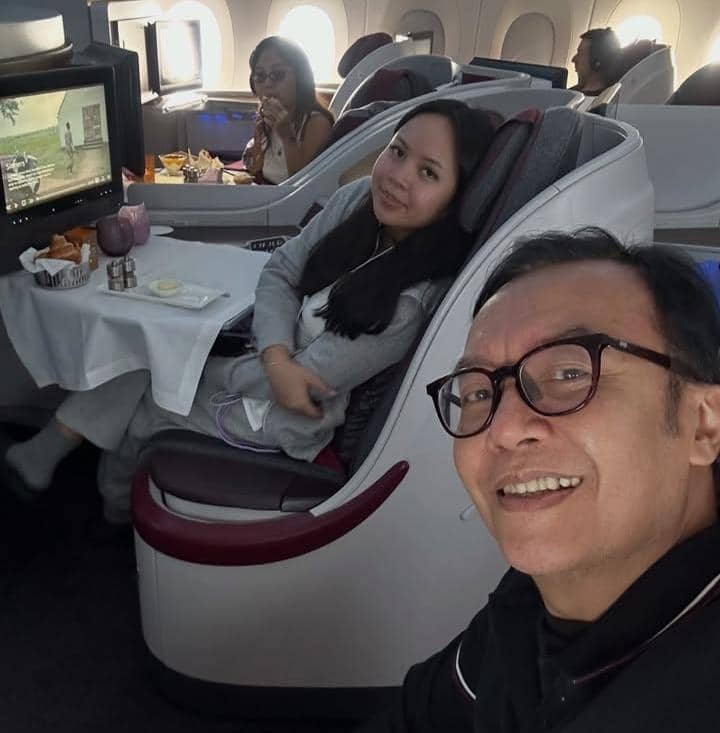 Ari Lasso dan anak liburan ke Barcelona
