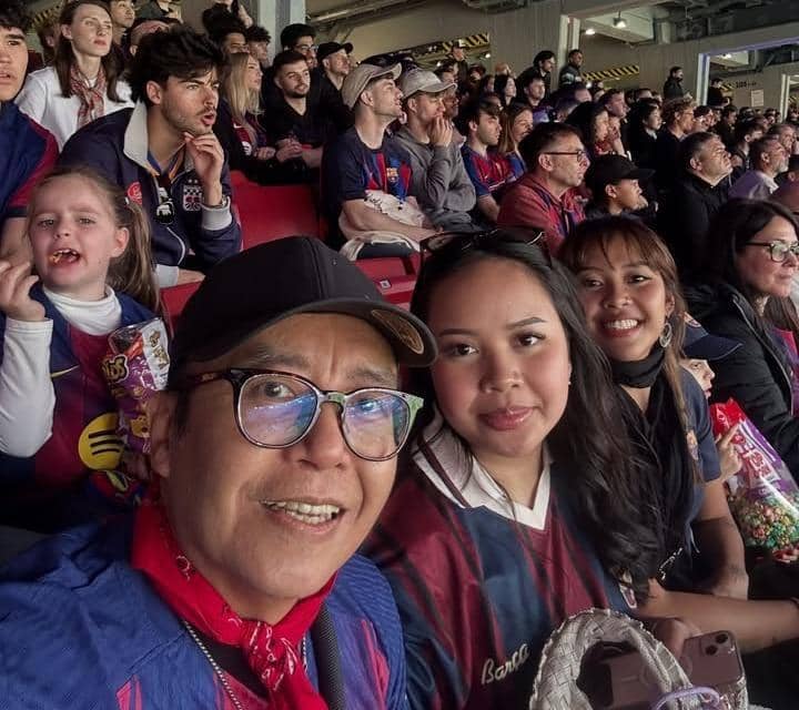 Ari Lasso dan anak liburan ke Barcelona
