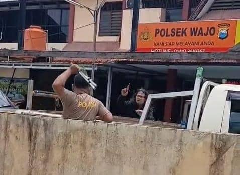 Viral Pria Gondrong Ngamuk di Polsek Wajo Makassar, Hendak Tusuk Polisi
