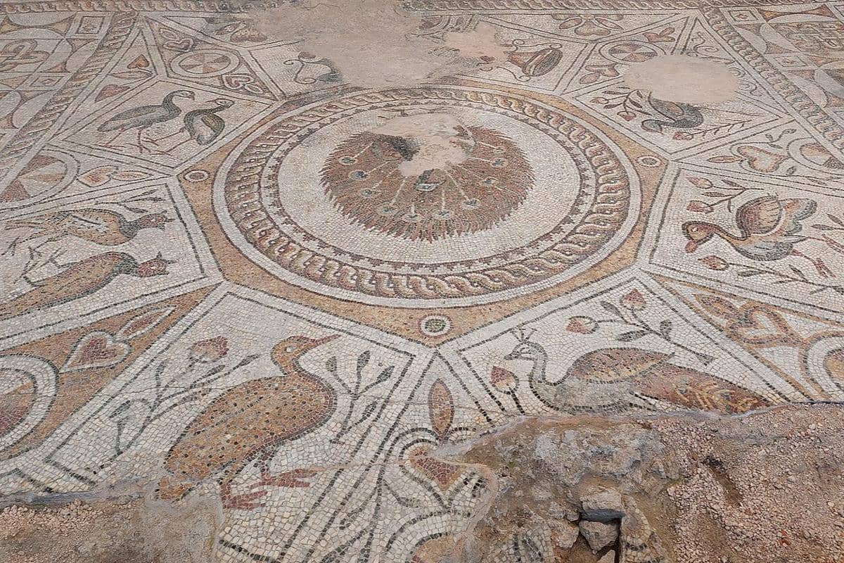 Mosaik Basilika Agung, Kota Plovdiv, Bulgaria