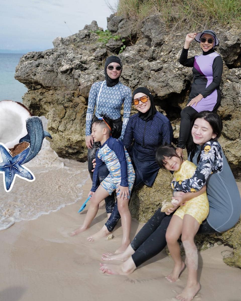 Momen liburan Irish Bella dan keluarga