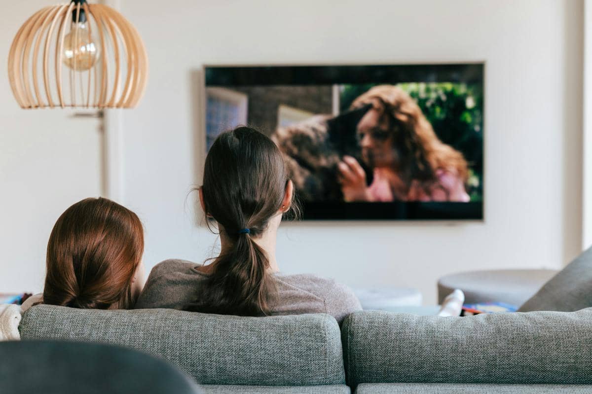 Menguras Emosi, 4 Film Indonesia Bercerita tentang LDR 