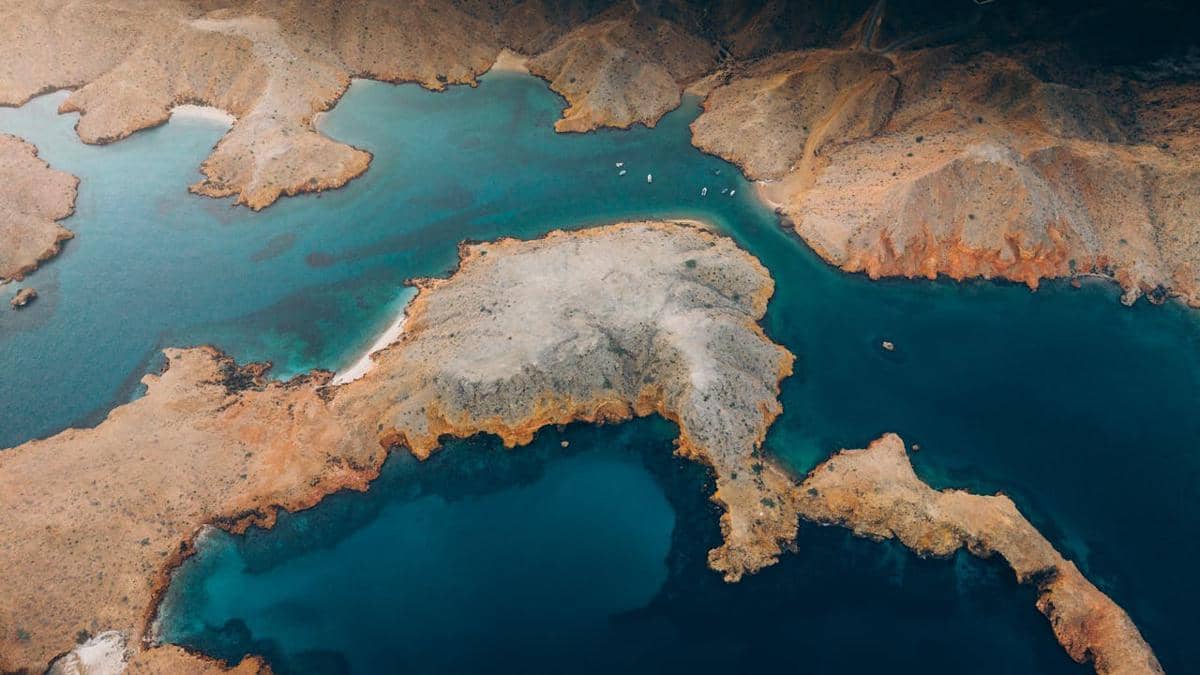 ilustrasi selat hormuz 