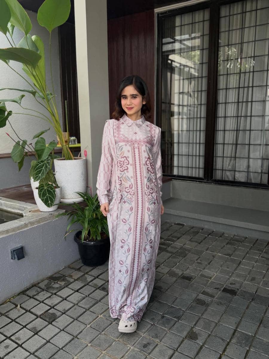 gaya Lebaran Tissa Biani