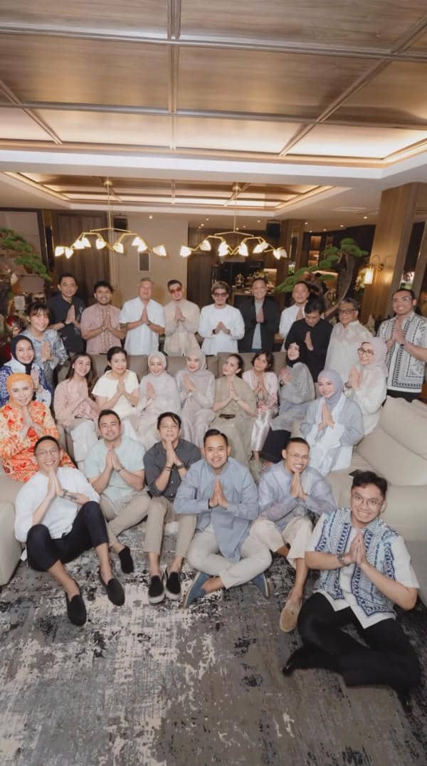 artis di open house Raffi Ahmad dan Nagita Slavina