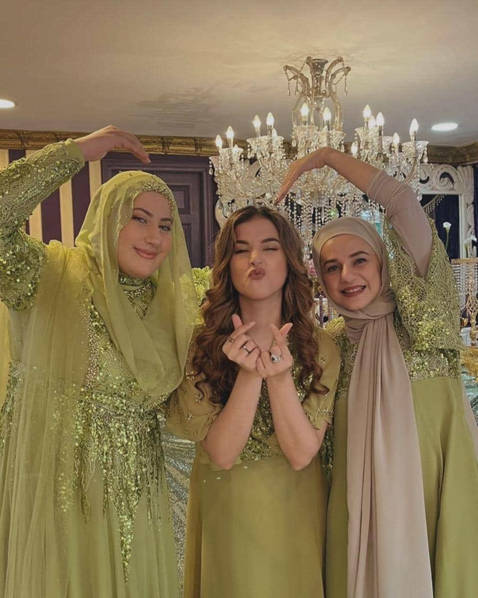 Potret Akrab Tasyi Athasyia, Tasya Farasya dengan Sang Kakak (instagram.com/selvisalavia)