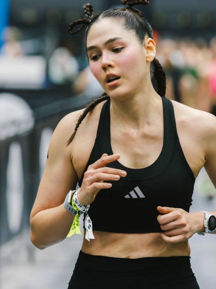 Chompoo Araya ikuti ajang HYROX Bangkok 2026