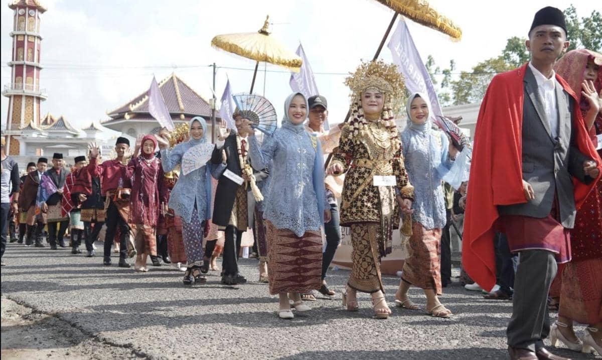 Arak-arakan Tradisi Hari Raya Midang Morge Siwe Asal OKI Sumsel (Dok: Pemkab OKI)