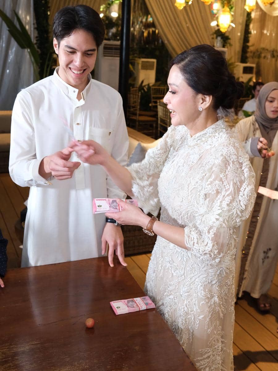 gaya Lebaran dan Halal Bihalal keluarga Maia Estianty dan Irwan Mussry