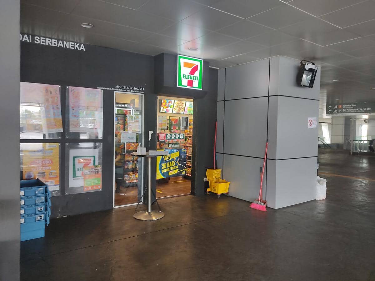 ilustrasi 7-Eleven di Malaysia