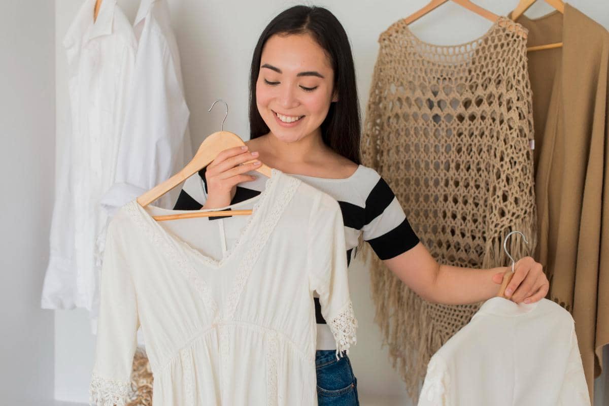 ilustrasi memilih pakaian yang nyaman