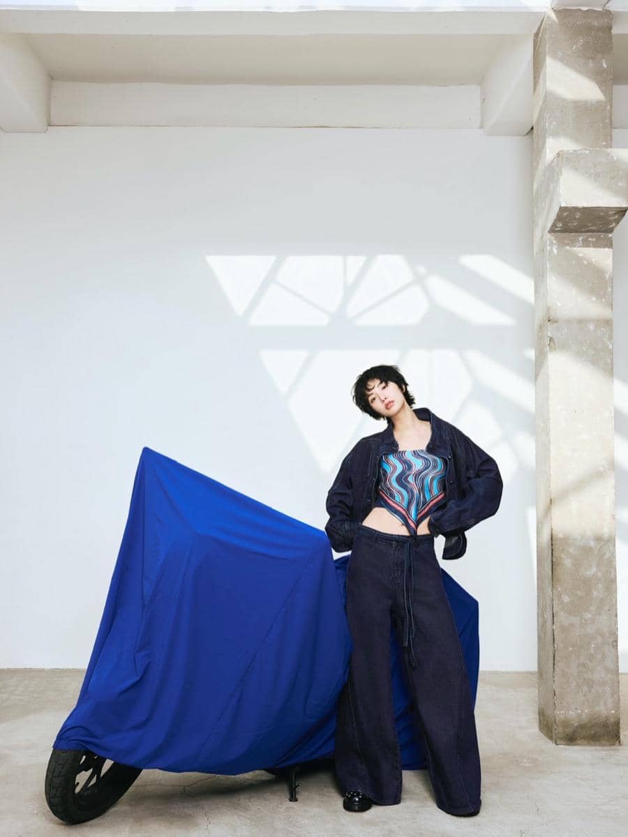 inspirasi mix and match edgy ala Nana