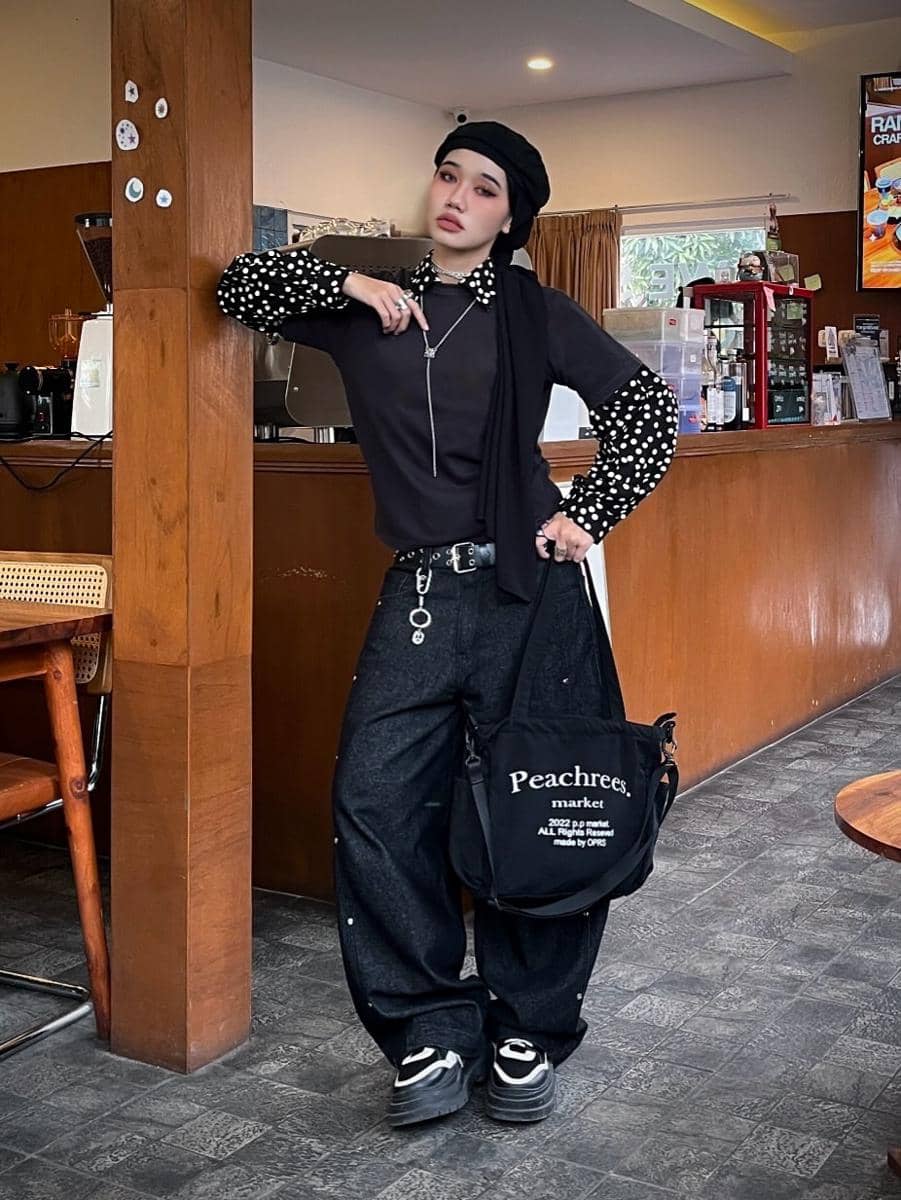 OOTD Hijab Skena ala Putri Rianto