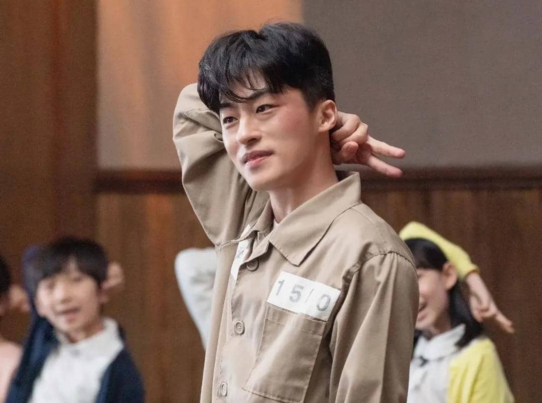 Koo Kyo Hwan di drama Extraordinary Attorney Woo