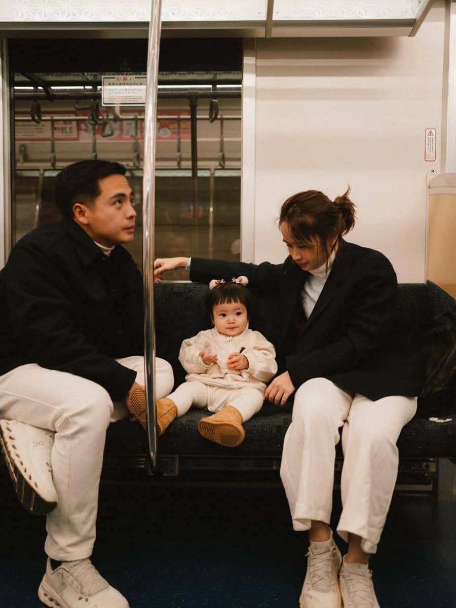 Keluarga Gritte Agatha saat jalan-jalan di Tokyo