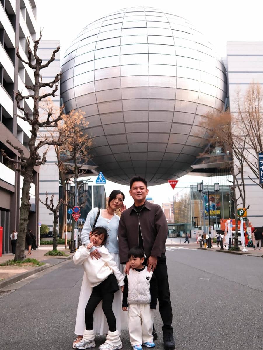 Keluarga Bobon Santoso liburan ke Jepang