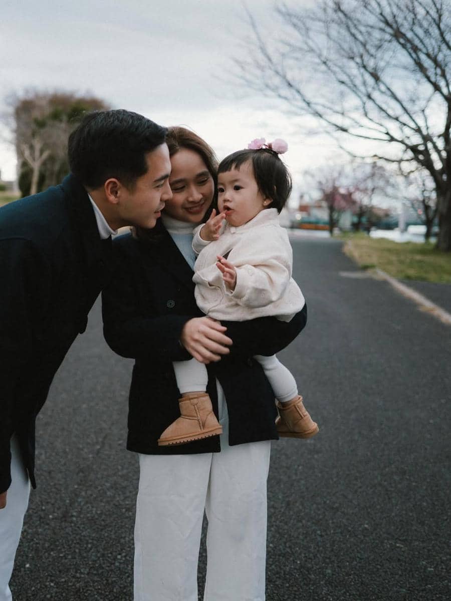 Keluarga Gritte Agatha saat jalan-jalan di Tokyo