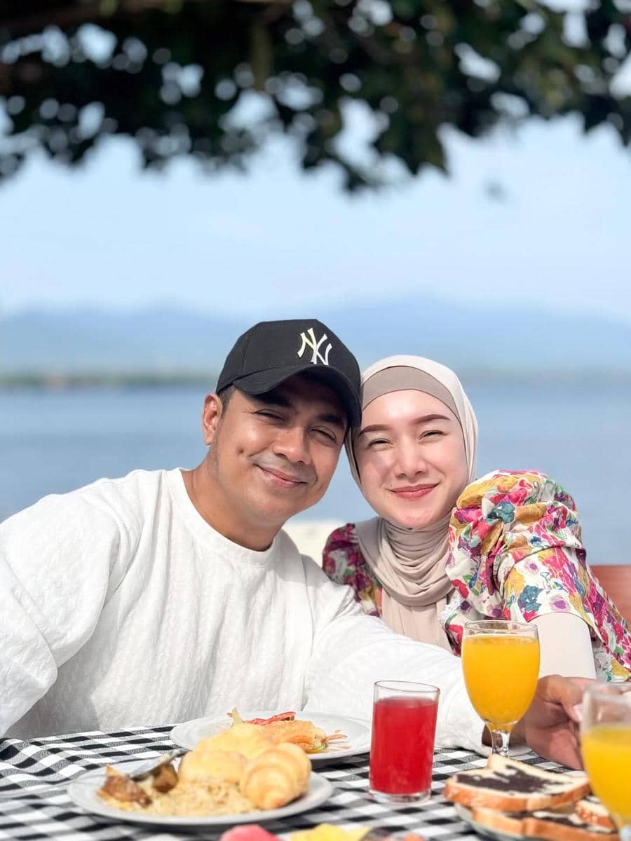 Keluarga Indri Giana berlibur ke Bedugul, Bali