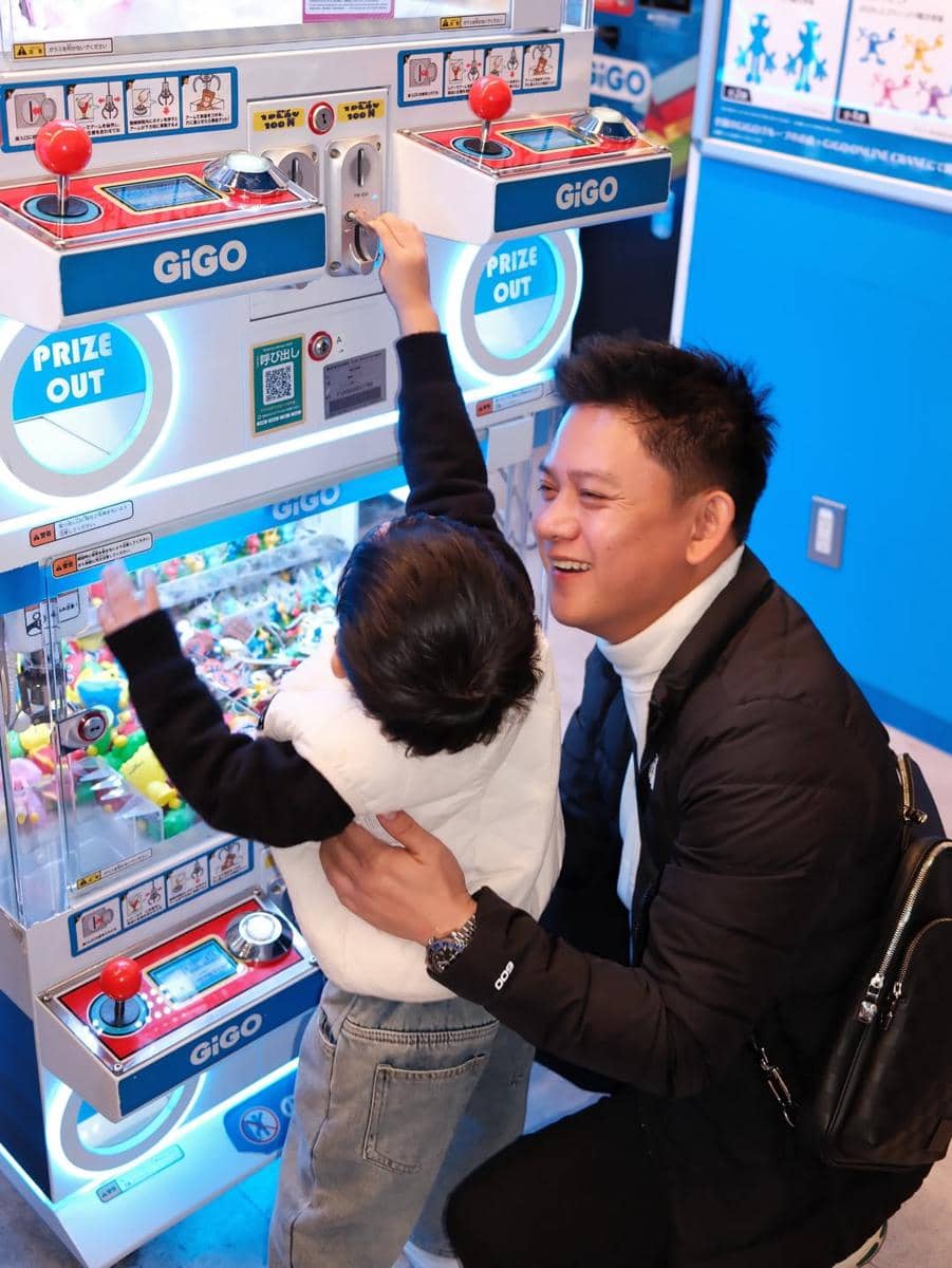 Keluarga Bobon Santoso liburan ke Jepang