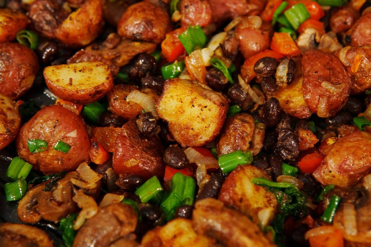 ilustrasi tumis sosis