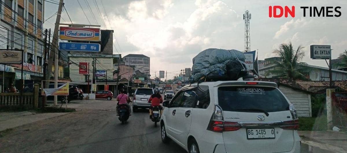 Kondisi Jalintim Betung mulai ramai dilintasi pemudik saat arus balik