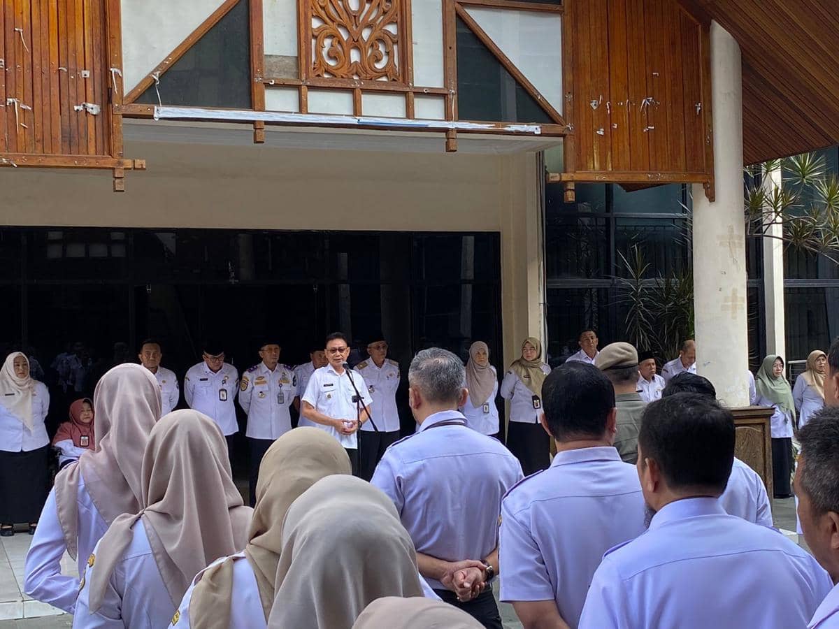 Tak Ikut Tren WFH, Wali Kota Pontianak Pilih Kerja Tatap Muka
