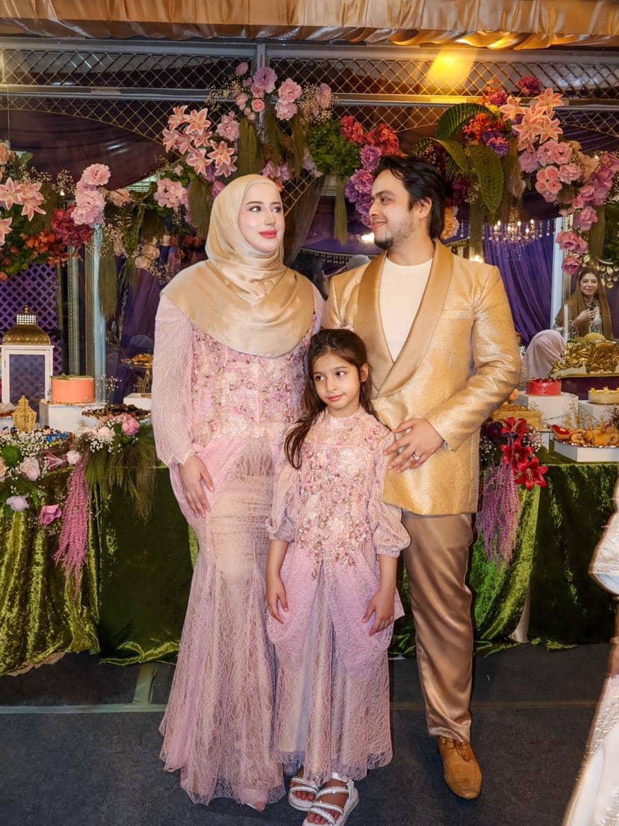 gaya Tasyi Athasyia dan keluarga di Lebaran 2026