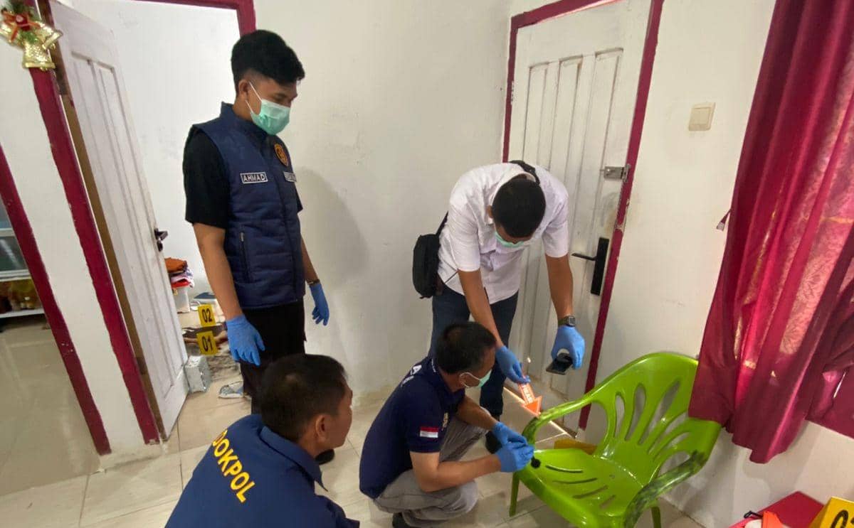 Olah TKP dilokasi pembunuhan Staf Bawaslu Palembang 