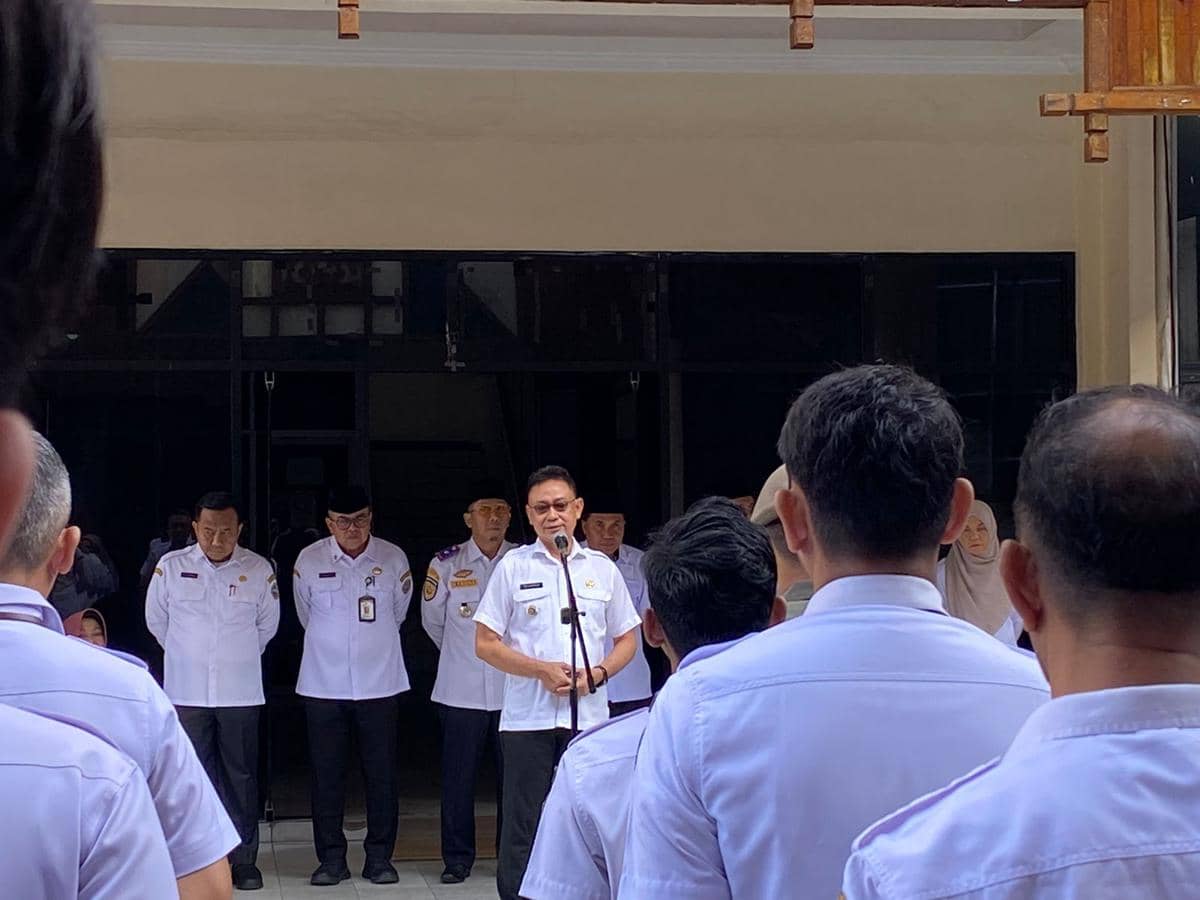 Wali Kota Pontianak, Edi Kamtono pimpin apel