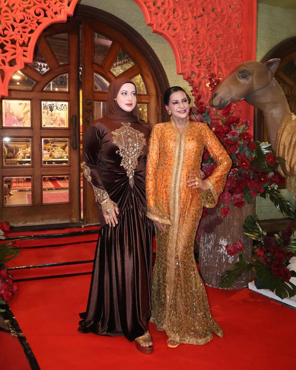 Gaya Lebaran Keluarga Tasya dan Tasyi dari Tahun ke Tahun