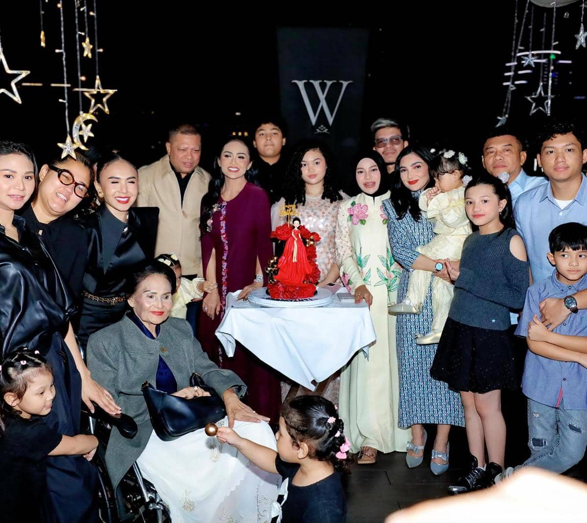 Perayaan Ultah ke-51 Kris Dayanti, Intimate Bareng Keluarga (instagram.com/krisdayantilemos)