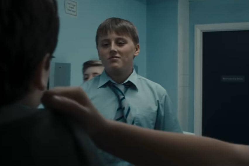 cuplikan adegan dalam trailer serial Harry Potter and the Philosopher's Stone