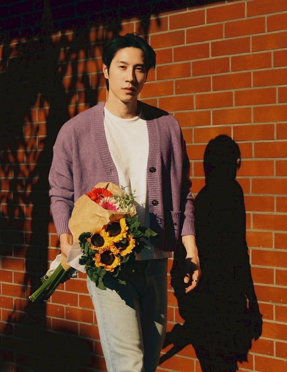 OOTD Musim Panas ala Bright Rapheephong