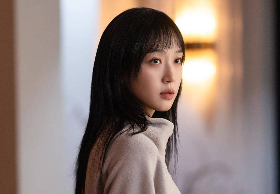 5 Kebahagiaan Song Ha Young di Ending In Your Radiant Season