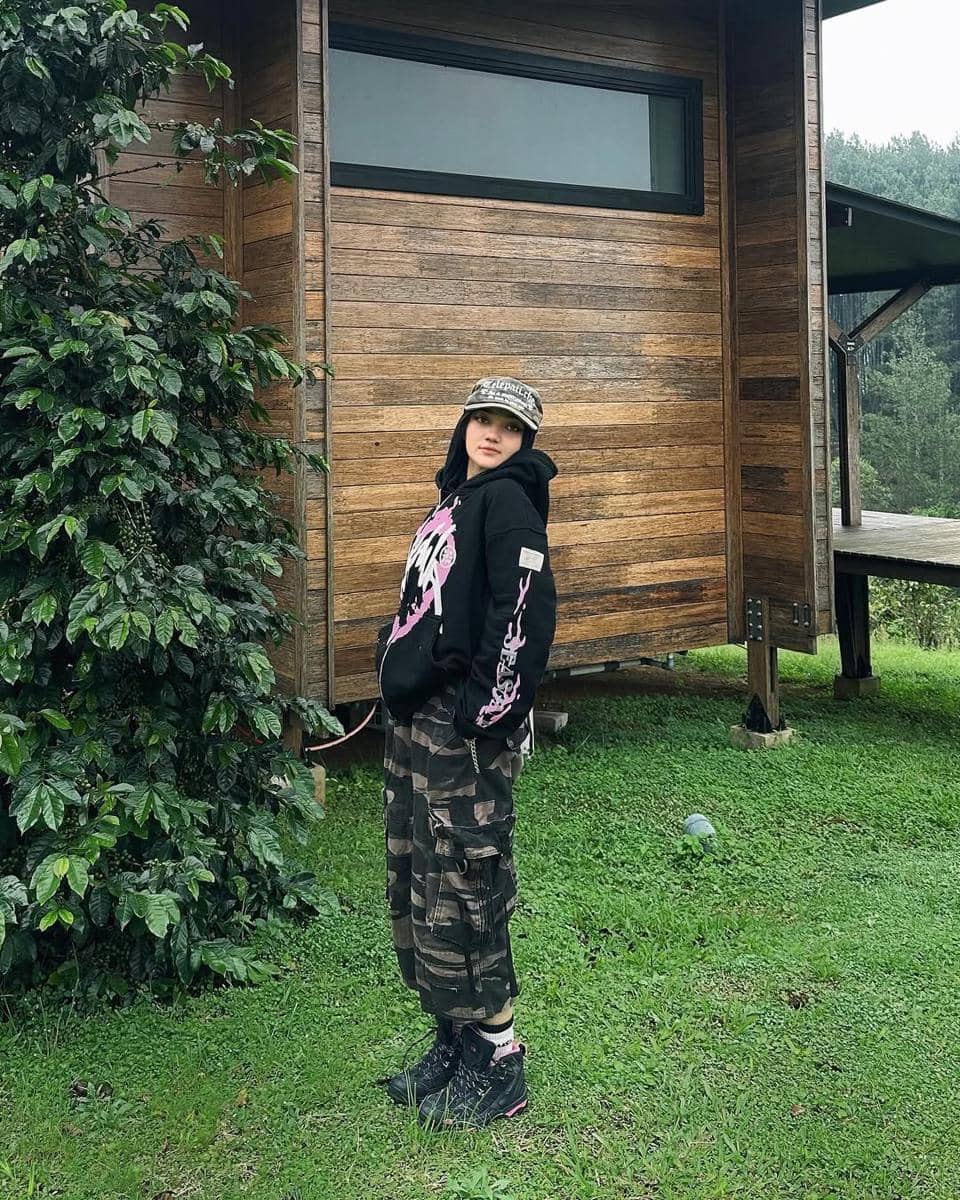 OOTD Celana Loreng ala Tia Santika