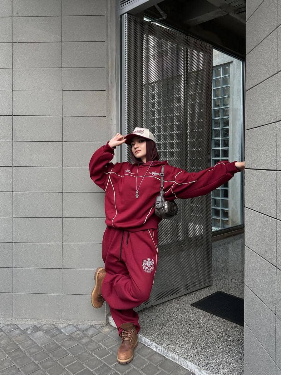 OOTD One Set Hoodie ala Tia Santika