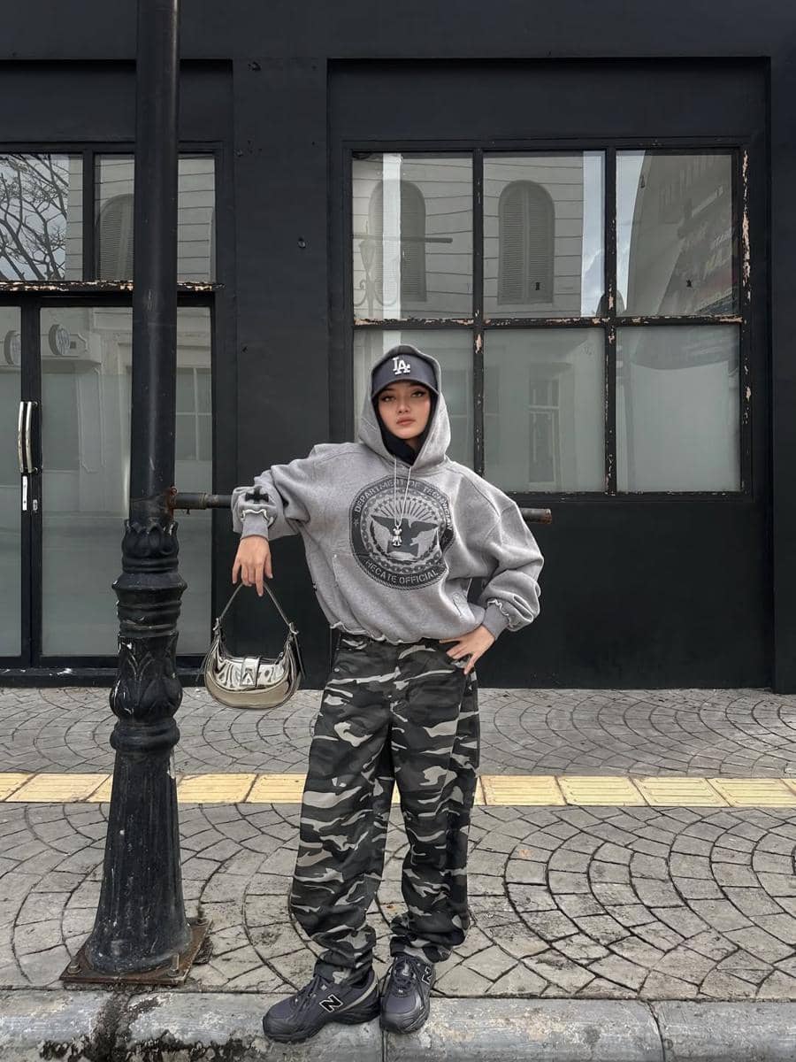 OOTD Celana Loreng ala Tia Santika