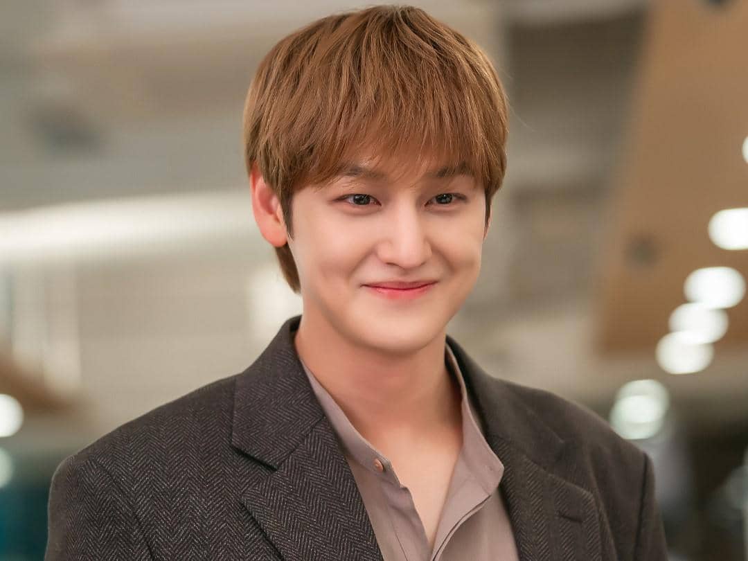 Still cut Kim Bum di drama Sold Out On You 